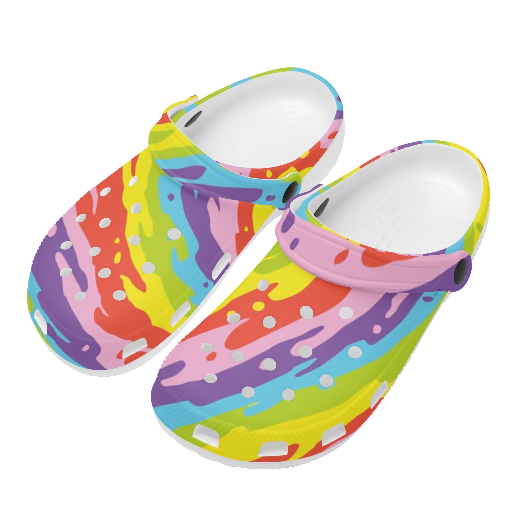 Farbig und trendy: Randvoll-Crocs-Sandalen im Set mit Festivalbeutel. Die perfekten Schuhe für den Strand, den Malleurlaub und jedes Festival.